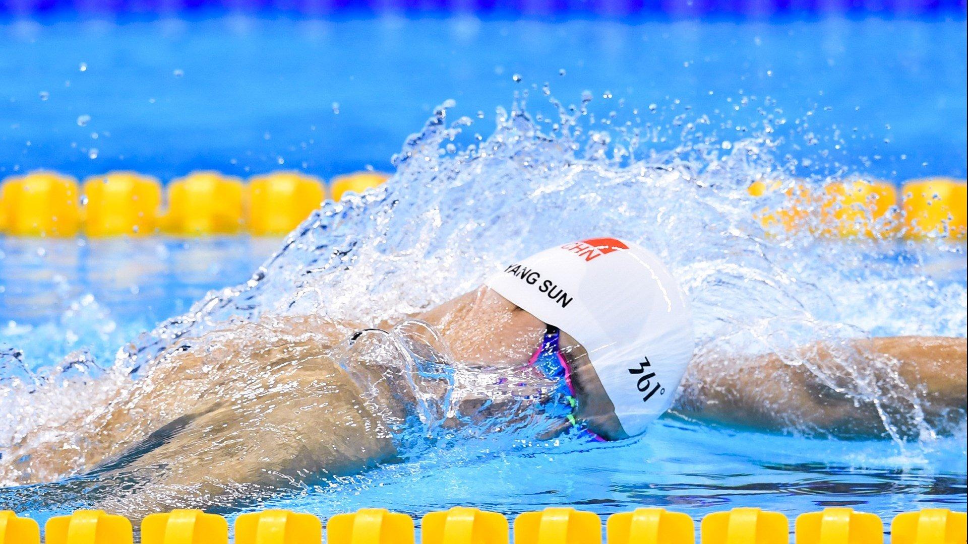 中国小将蝶泳惊艳世锦赛，200米项目刷新亚洲纪录